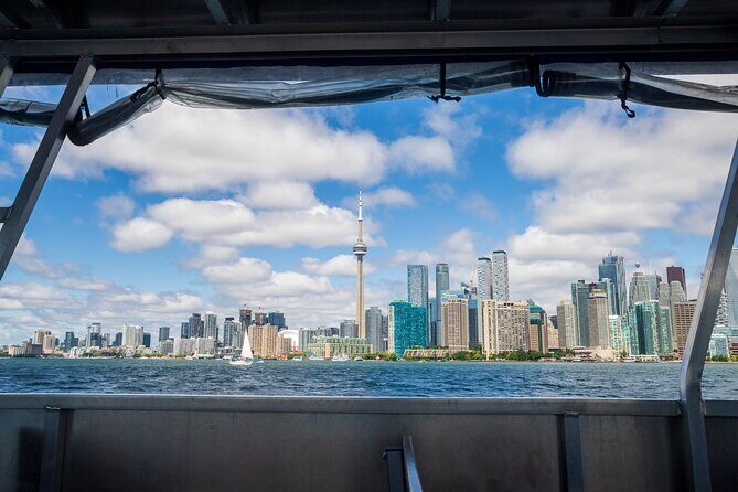 1-Hour Toronto Harbour Tour with Live Narration - Quick highlights you should care about
