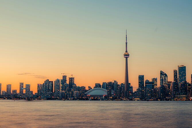 1-Hour Toronto Harbour Tour with Live Narration - Toronto Island and Hanlan’s Point: the story beyond the skyline