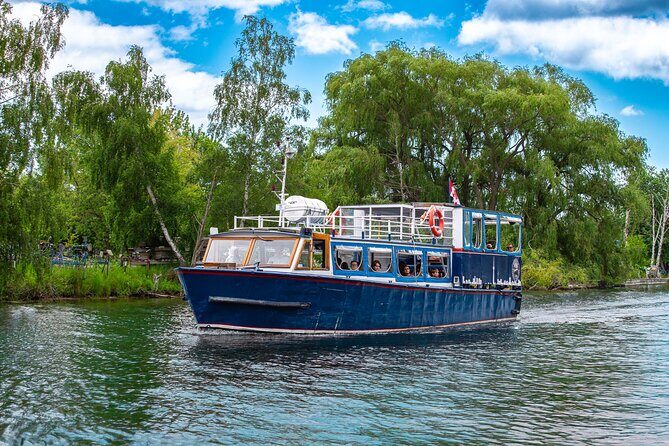 1-Hour Toronto Harbour Tour with Live Narration - CN Tower views that feel postcard-clean