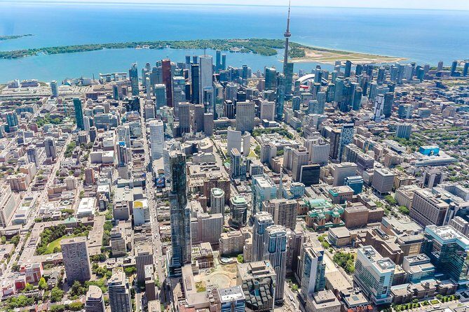 14-Minute Helicopter Tour Over Toronto - Getting to Billy Bishop City Airport and starting on time