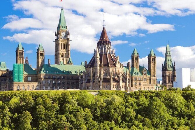 3 Days-3 ICONIC Cities: Montreal, Quebec and Ottawa from Toronto - Thousand Islands cruise: worth it if you want scenery over shopping