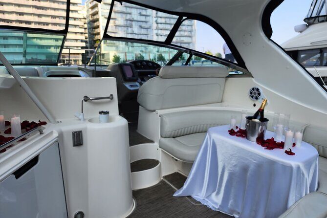 60-Minute Toronto Luxury Yacht Sightseeing Prosecco Cruise! - Key Points to Know Before You Go