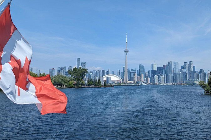 60-Minute Toronto Sightseeing Harbour Tour - Sugar Beach: A Waterfront Park With Rules (And Great Contrast)
