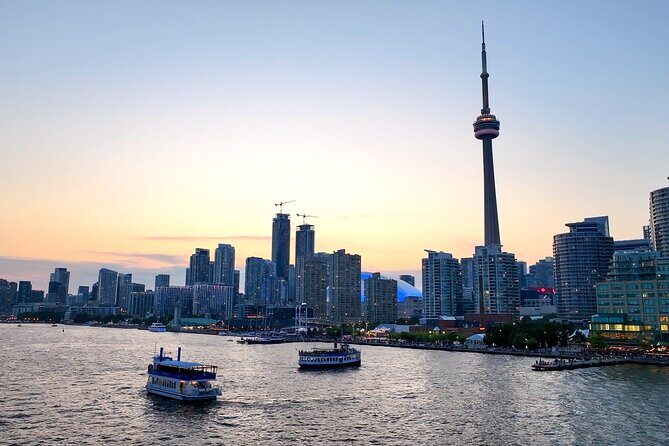 60-Minute Toronto Sightseeing Harbour Tour - Comfort, Crowds, And The Cash Bar Reality Check