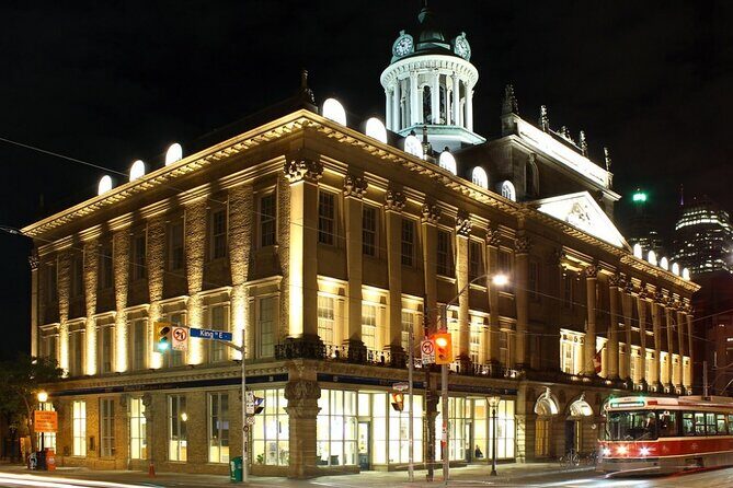 An Exciting Scavenger Hunt: The Wonders of Old Toronto - Toronto Union Station Checkpoint and Finishing Back at King Street
