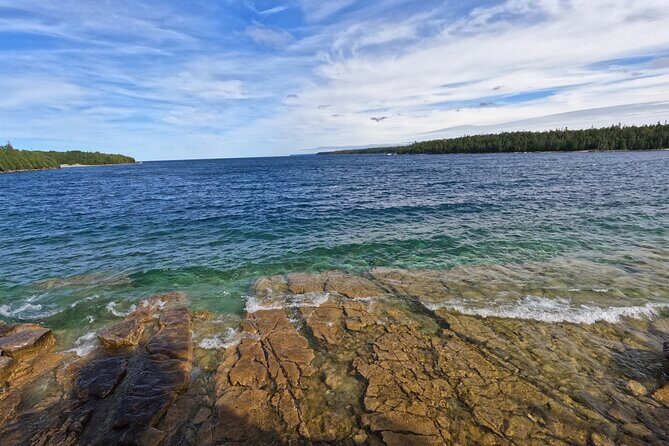 Bus to Grotto - Tobermory Flowerpot Island Cruise Bruce Peninsula - The Grotto National Park stop: when you’ll feel the rocks (and why Diana helps)