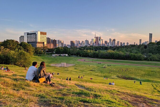 Cabbagetown In Colour: A Walking Tour of Toronto - Key things you’ll notice on this walk