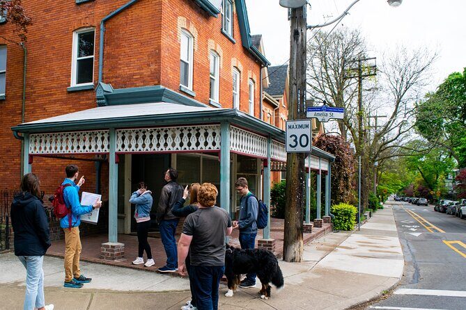 Cabbagetown In Colour: A Walking Tour of Toronto - Stop 2: Toronto Necropolis and the city of the dead stories