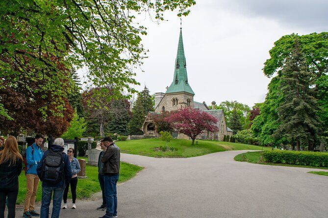 Cabbagetown In Colour: A Walking Tour of Toronto - Meeting at Prince Edward Viaduct Parkette and what the pace feels like