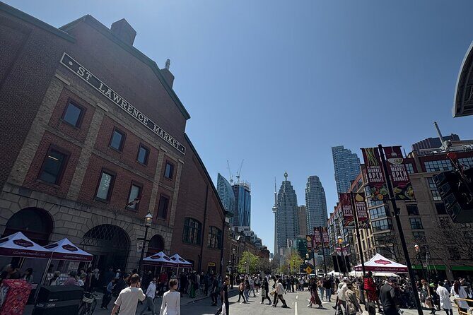 Casual Tour of Toronto by Land, Sky and Sea - Two hours to get your bearings: how this Land, Sky and Sea run works