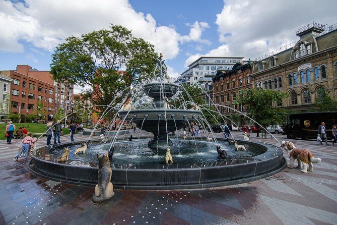 Discover Toronto Like a Local - Hockey Hall of Fame: The Canada Theme Stop