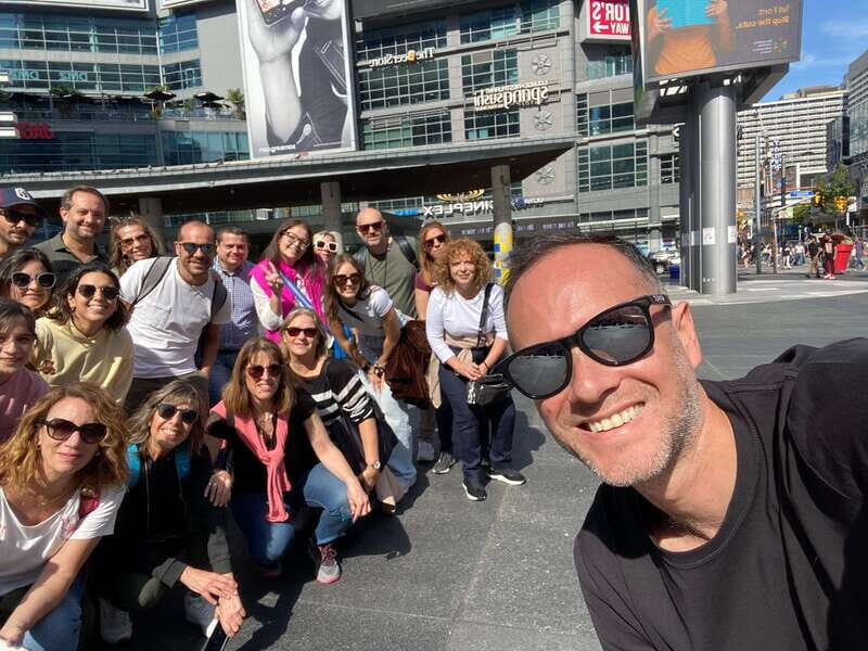Downtown Toronto: Walking tour experience. English/Spanish - Meet Your Guide: Paul Campbell and the Right Pace