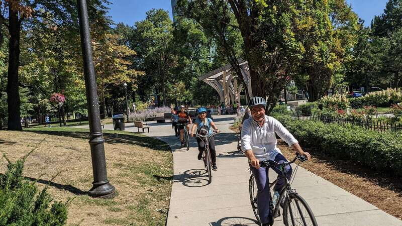 E-bike through Toronto's Dynamic Neighbourhoods - Graffiti Alley to CAMH: creativity meets real-world change