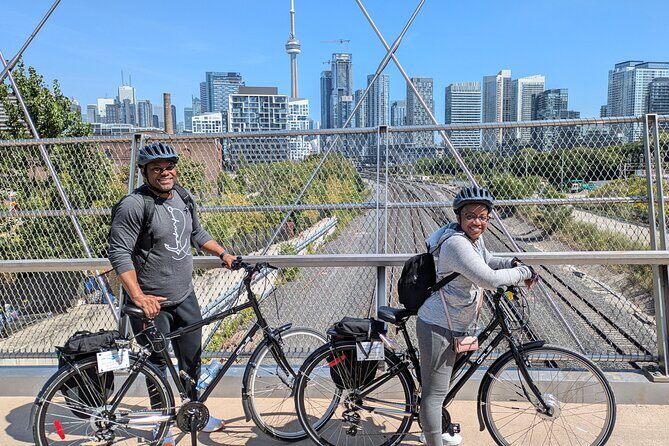 E-bike Toronto's Dynamic Neighbourhoods - Key things that make this tour work