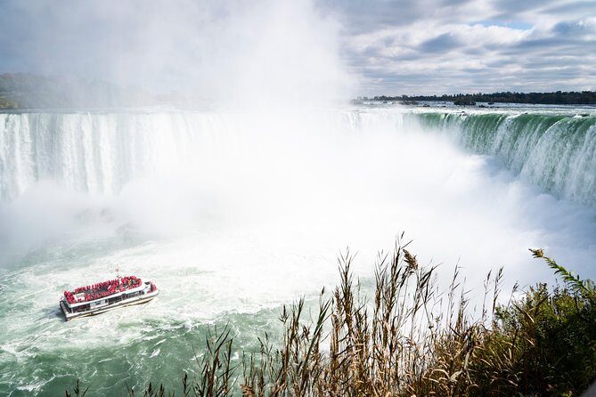 FROM TORONTO: Niagara Day Tour w/ Niagara on the Lake & Boat Ride - How an 8-hour Niagara Day Trip from Toronto stays “worth it”