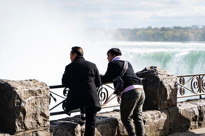 FROM TORONTO: Niagara Day Tour w/ Niagara on the Lake & Boat Ride - Table Rock and Clifton Hill: choosing what you do with free time