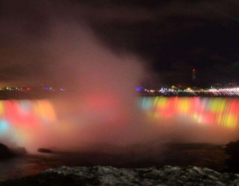 From Toronto: Niagara Falls Tour with Journey & Dinner - What the 8-hour schedule feels like in real life