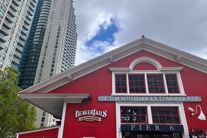 Great White North Toronto Food Tour - Small Group Size and Pacing: Who This Fits Best