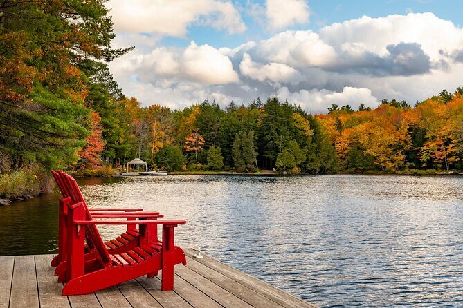 Lake Muskoka and Algonquin Small Group 1-Day Tour From Toronto - Lake Muskoka: Classic Ontario Views (30 Minutes)