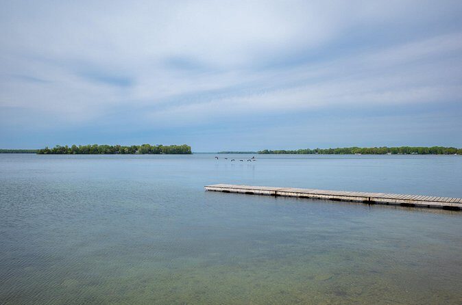 Lake Muskoka and Algonquin Small Group 1-Day Tour From Toronto - Algonquin Provincial Park: One Hour to Feel the Difference