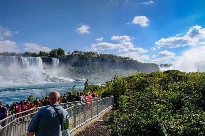 Luxury Day Trip: Niagara on the Lake, Wine & Falls from Toronto - Niagara-on-the-Lake: one hour to savor the town feel