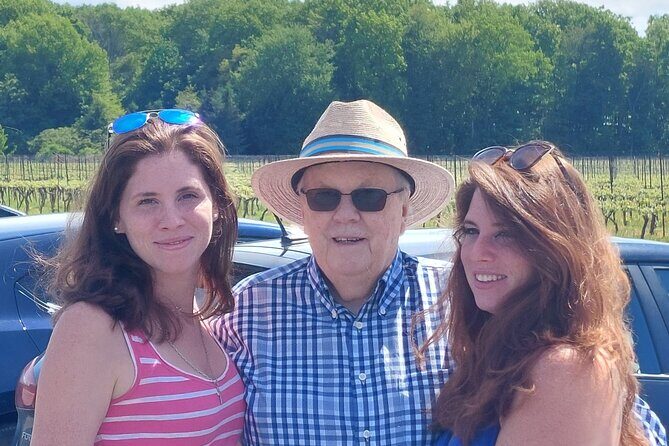 Luxury Wine Tours to Niagara On The Lake - Lunch in Niagara-on-the-Lake: included, but drinks are on you