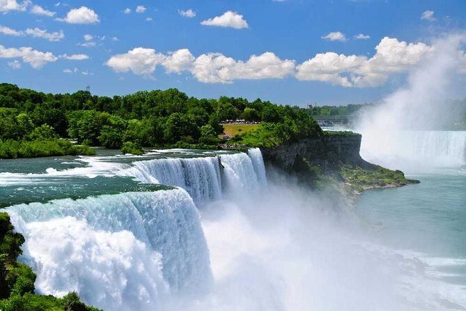 Niagara Falls and Niagara-on-the-Lake Day Tour from Toronto - Niagara City Cruises or Journey Behind the Falls: Horseshoe Falls up close