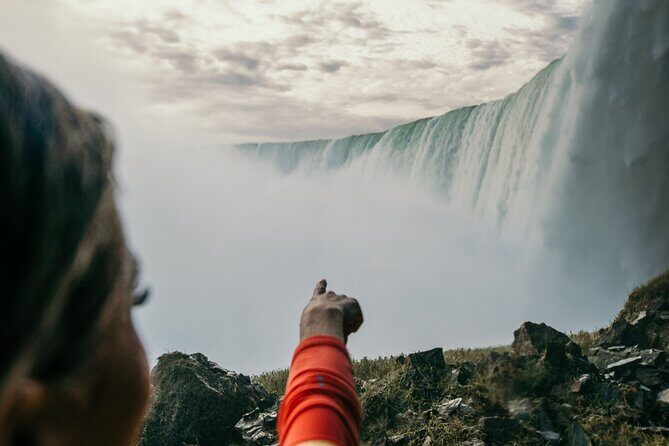Niagara Falls Day Tour from Toronto Airport - Maple syrup tasting and a local food moment