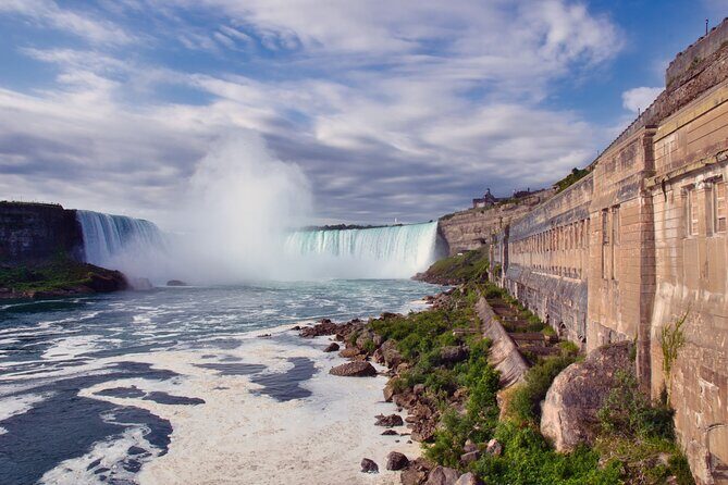 Niagara Falls Day Tour from Toronto with Boat Cruise and Lunch - Key things you’ll notice before you go