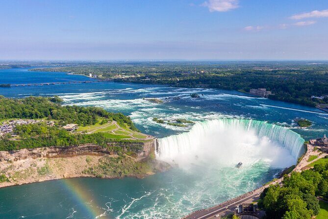 Niagara Falls Day Tour from Toronto with Boat Cruise and Lunch - Fallsview lunch: great views, set meal timing, and a picky-eater warning