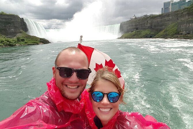 Niagara Falls Day Tour from Toronto with Boat Cruise and Lunch - Niagara Falls free time: how to use your hour wisely