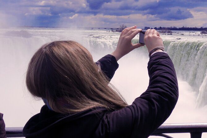 Niagara Falls Day Tour from Toronto with Wine Tasting - Niagara College Teaching Winery: Wine Samples Plus a Real Process
