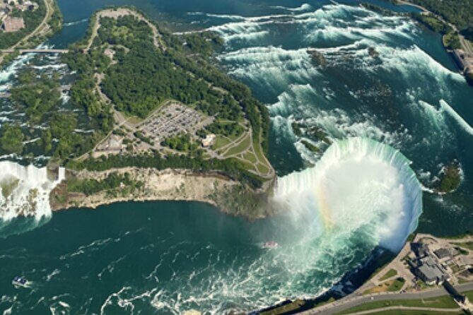 Niagara Falls Day Tour Includes Boat Cruise, Winery Stop & Lunch - Table Rock Welcome Centre: your one-hour hit of mist and photos