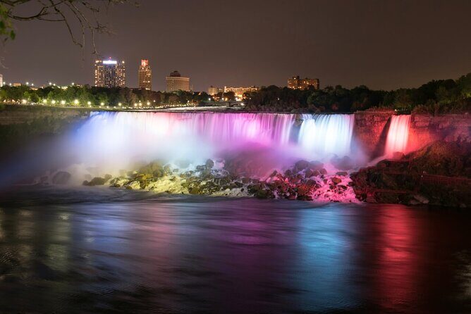 Niagara Falls Evening Tour with Boat, Dinner & Illumination Tower - Maple Leaf Place: the short maple stop that can feel optional if you treat it right