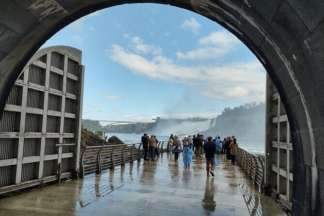 Niagara Falls Private Custom Tour from Toronto Area - Family-friendly add-ons: 4D theatre, butterflies, and the Aero Car