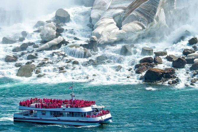 Niagara Falls Sightseeing Day Tour from Toronto with Boat Cruise - Niagara-on-the-Lake Heritage District: one hour in the old town