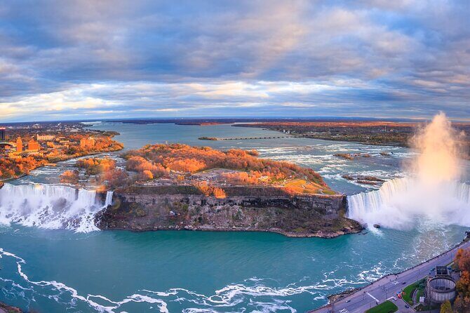 Niagara Falls VIP Private Tour Minimum 2 Guests - Floral Clock in 10 Minutes: A Classic Photo Stop That’s Worth the Detour