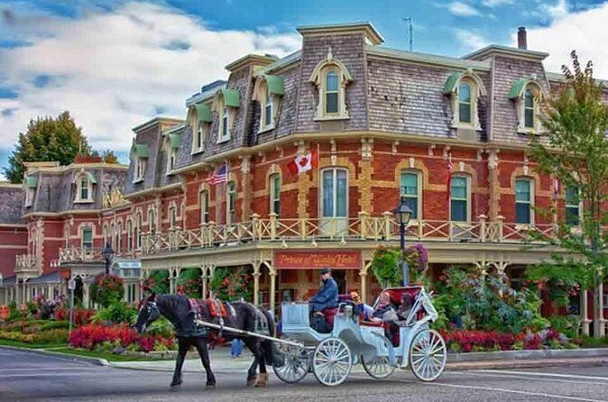 Niagara Falls VIP Private Tour Minimum 2 Guests - Fort George Drive-Through: A Quick Glimpse of War History