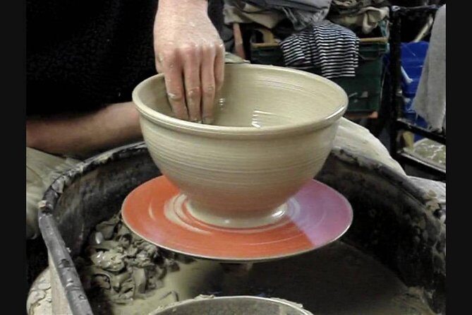 Pottery wheel class in Toronto Bay&Dundas - The one-hour flow: clay prep, wheel basics, and making progress