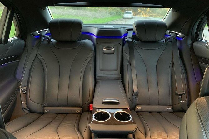 Private Arrival Transfer - YYZ Airport to Toronto Downton Hotel & Accommodations - Key things to know before you land