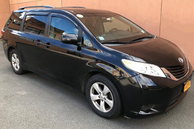 Private Departure Transfer to Toronto Pearson Airport (YYZ) - Price and value: when this beats a cab (and when it doesn’t)
