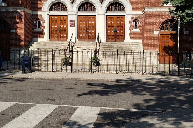 Private Jewish Walking Tours in Toronto - Learning schools’ histories at 70 D’Arcy St (and why it sticks)