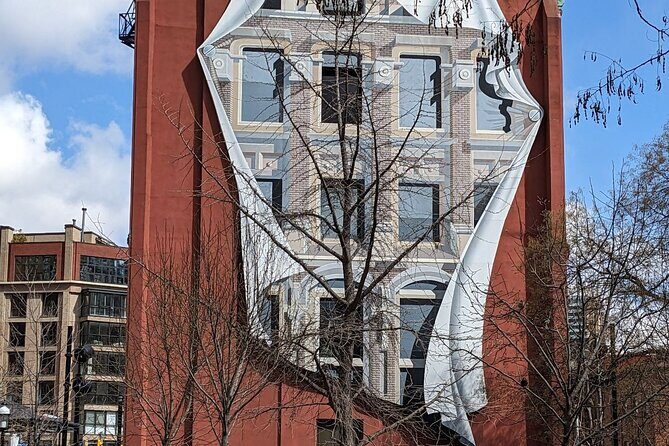 Private Toronto City Highlights Walking Tour - Old City Hall: Renaissance details you can actually spot