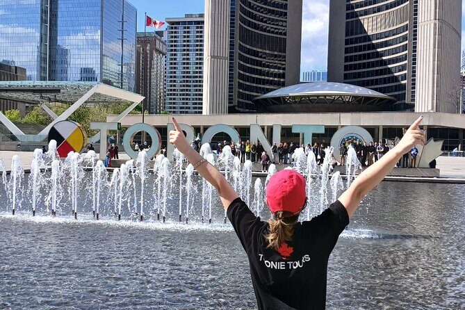 Private Toronto City Highlights Walking Tour - Toronto City Hall: still a public space, still active