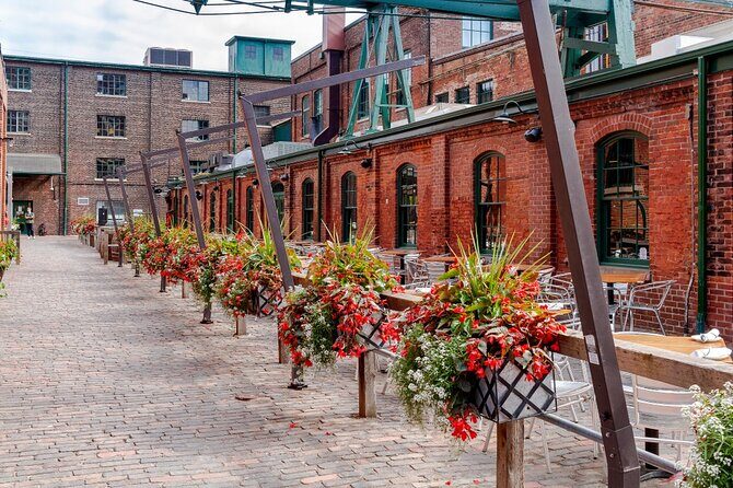 Private Tour of Toronto - Practical Timing: How to Plan Your Day Around 8:30 AM