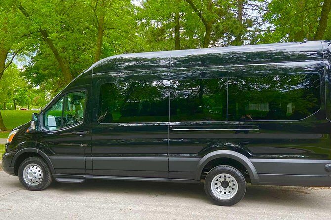 Private Transfer from Toronto Pearson Airport to Niagara - Price per group: when $239.45 makes sense