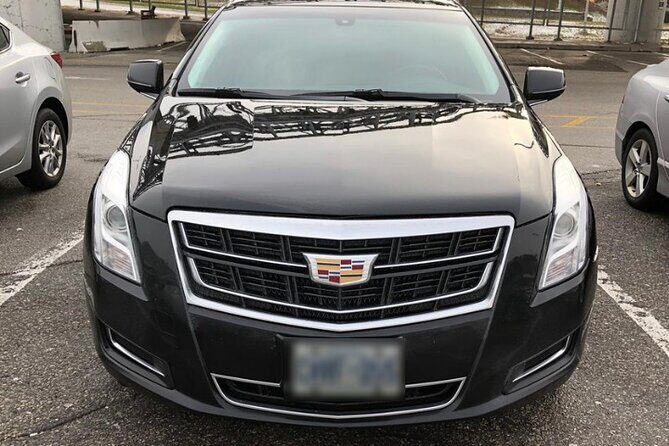 Private Transfer Toronto Pearson Airport To Toronto Hotels/Airbnb - From Pearson to Your Doorstep, Without the Airport Stress