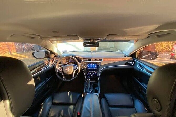 Private Transfer Toronto Pearson Airport To Toronto Hotels/Airbnb - Drop-Off Anywhere in Toronto: Hotels, Airbnb, and That Exact Address