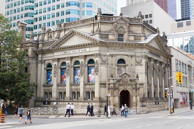 Show me the City! A Small Group Walking Tour of Toronto - The real value: what you’ll actually do after the tour