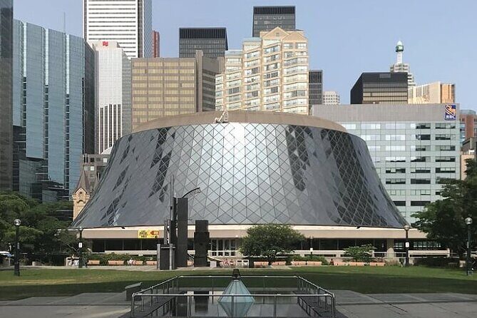 Show me the City! A Small Group Walking Tour of Toronto - Quick practical tips to get the most out of it
